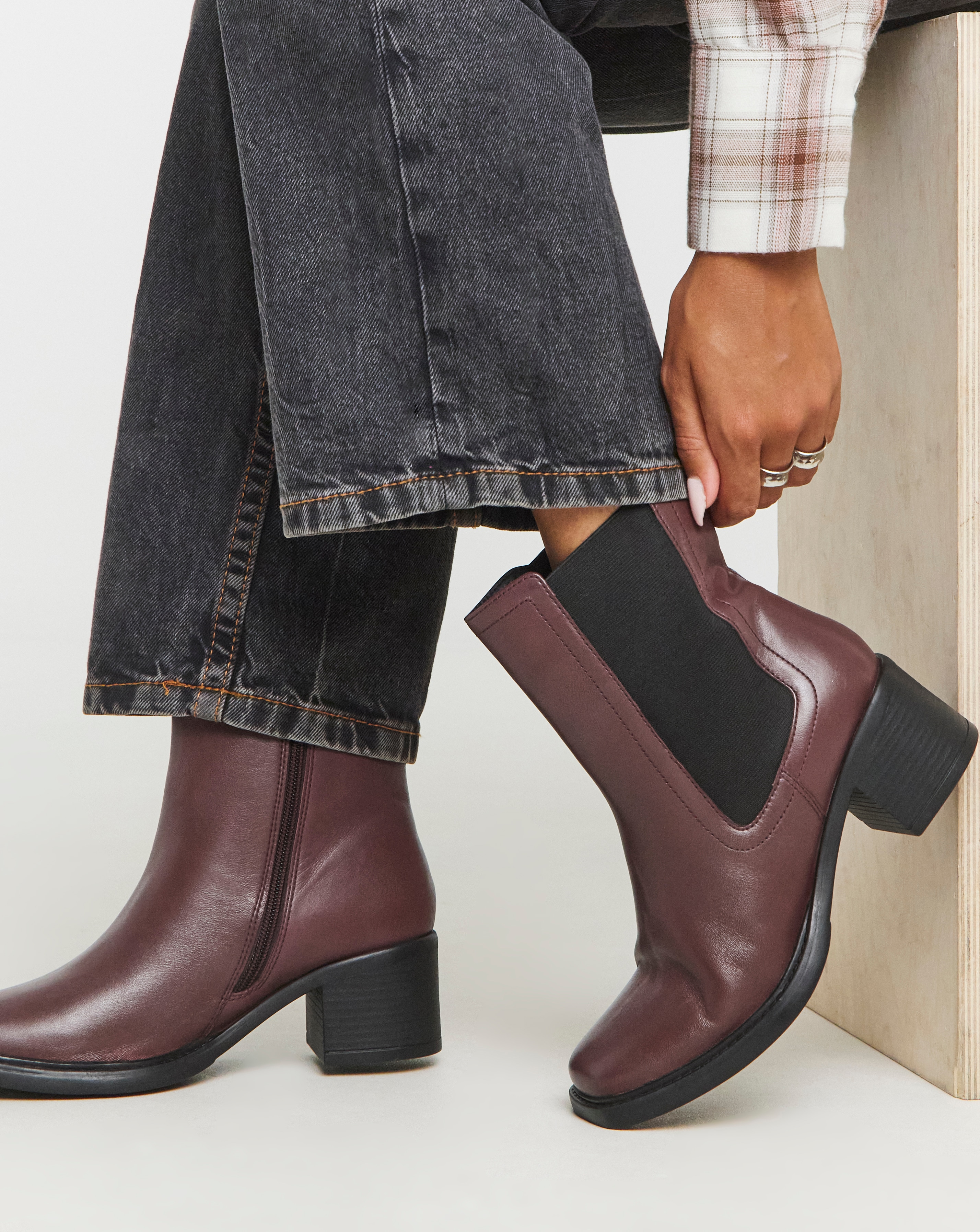 Block Heel Chelsea Boot Wide
