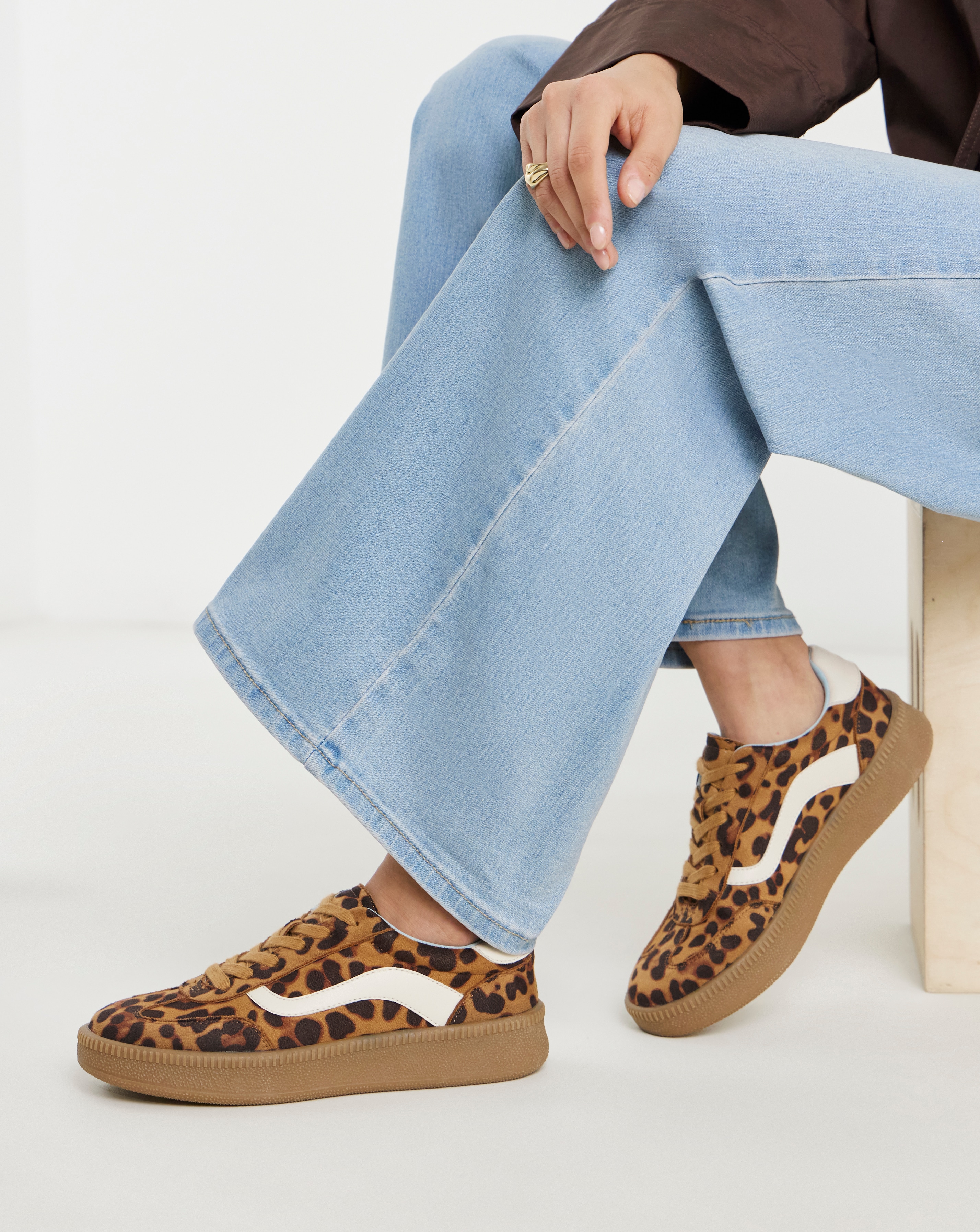 New In - Chunky Retro Trainer Extra Wide