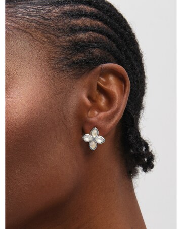 Inicio Sterling Silver Plated Mother of Pearl Clover Stud Earrings