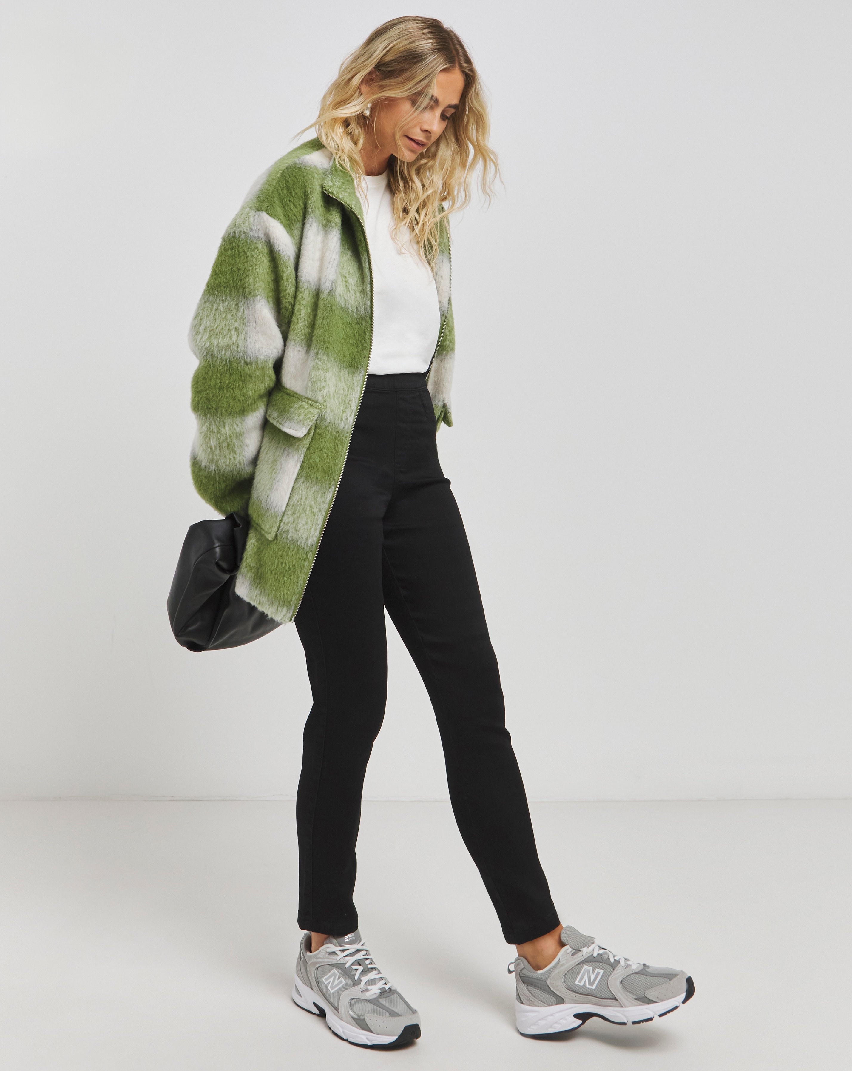 Simply Be Sculpt & Define Black Jeggings