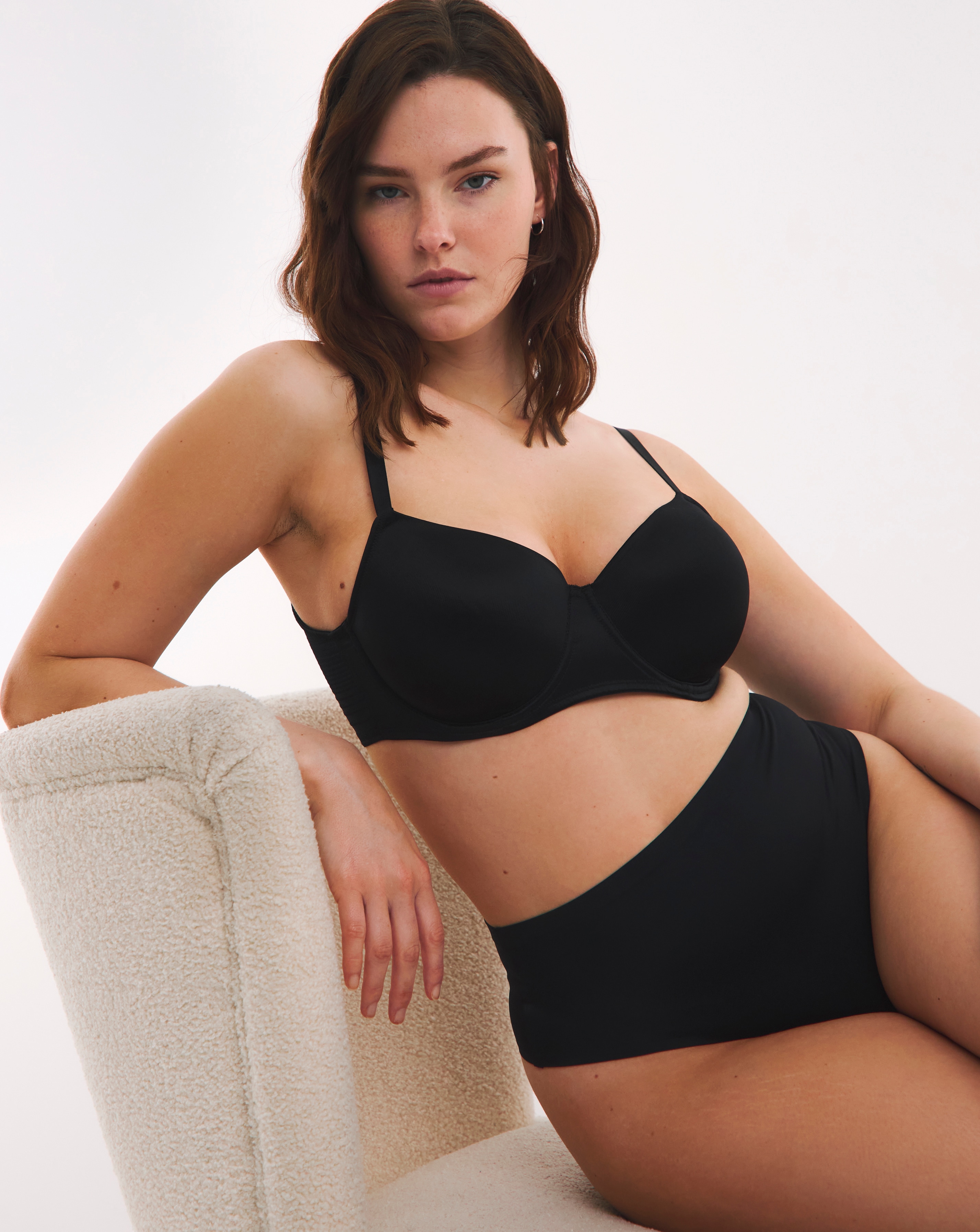 MAGISCULPT Black No More Back Fat Bra