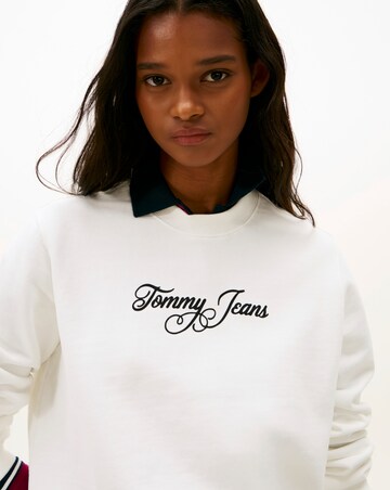 Tommy Jeans Logo Crew Sweatshirt