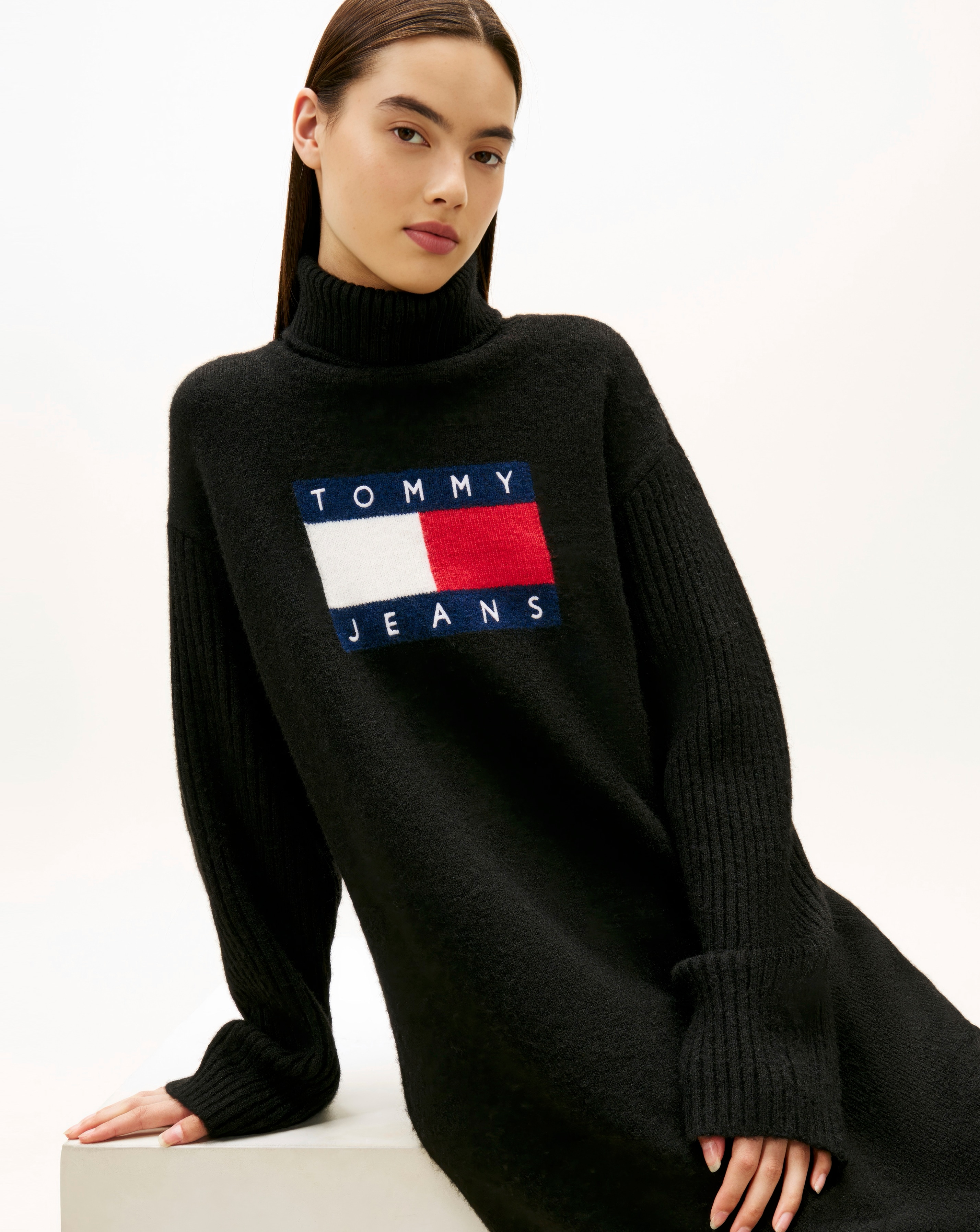New In - Tommy Jeans Turtleneck Flag Dress