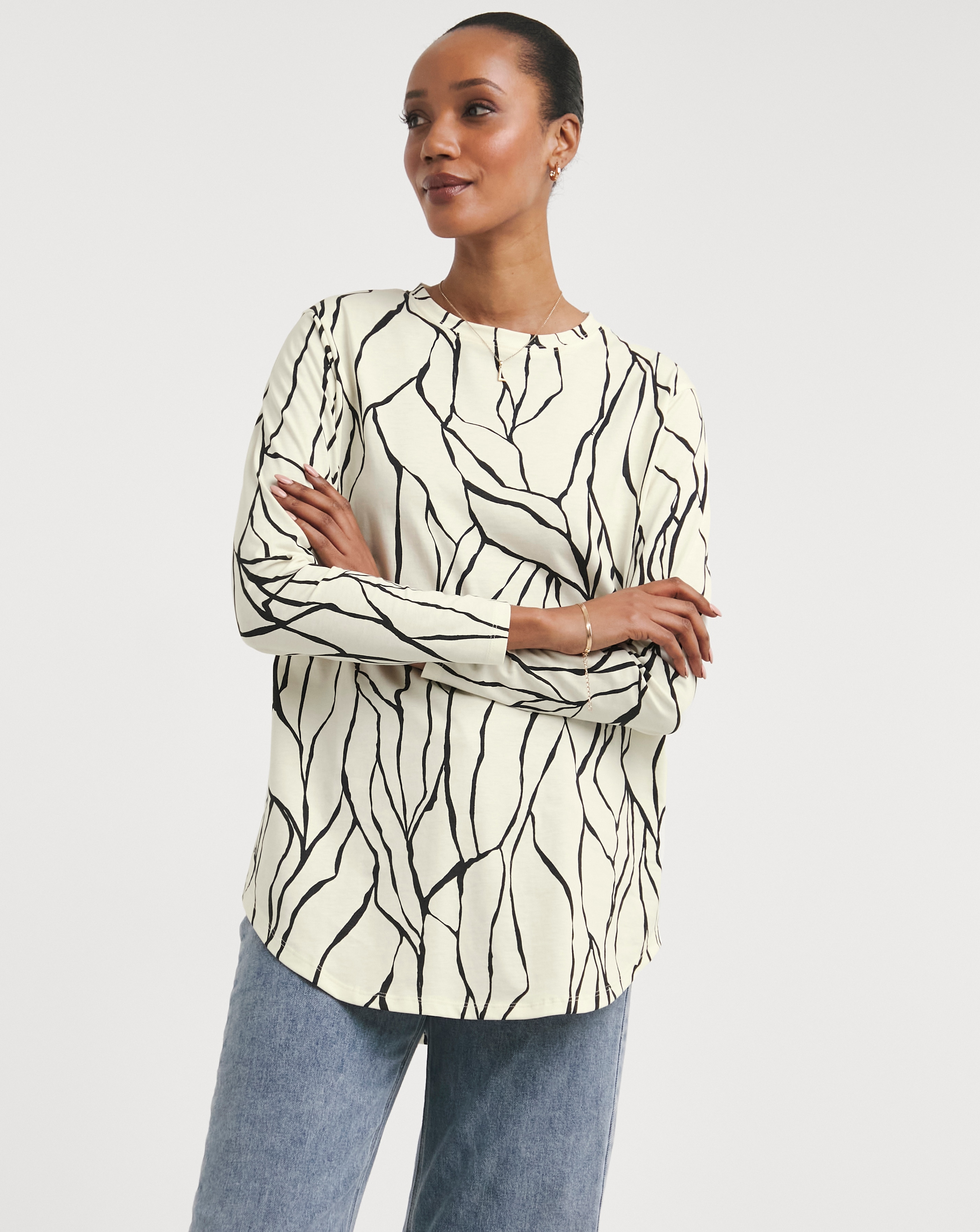 Printed Longline Curved Hem Top