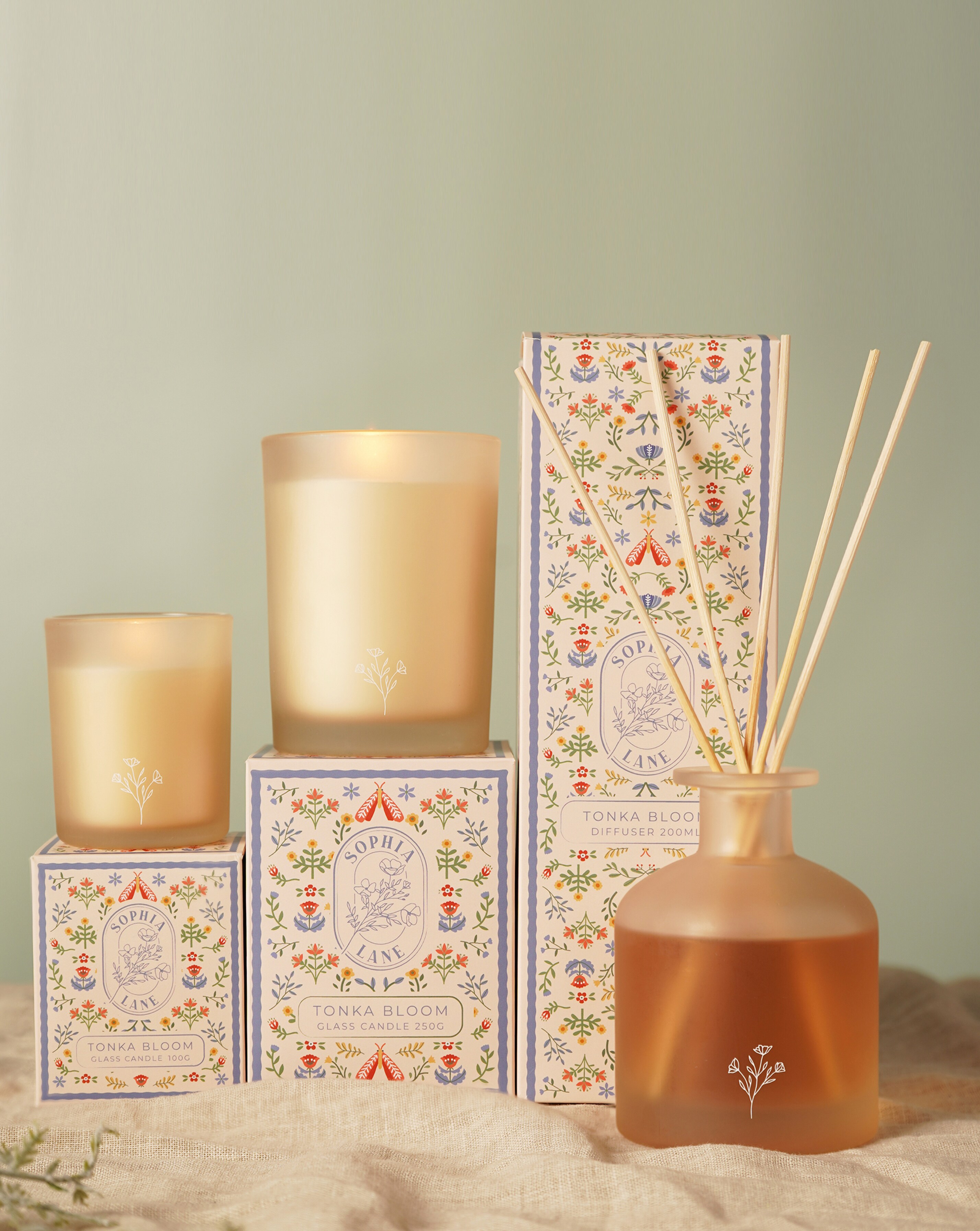 New In - Sophia Lane Tonka Bloom Candle