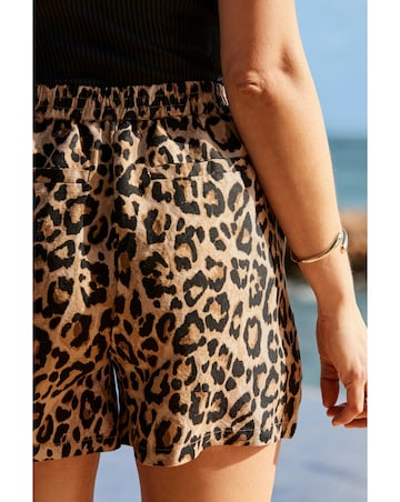 Sosandar Double Button Shorts