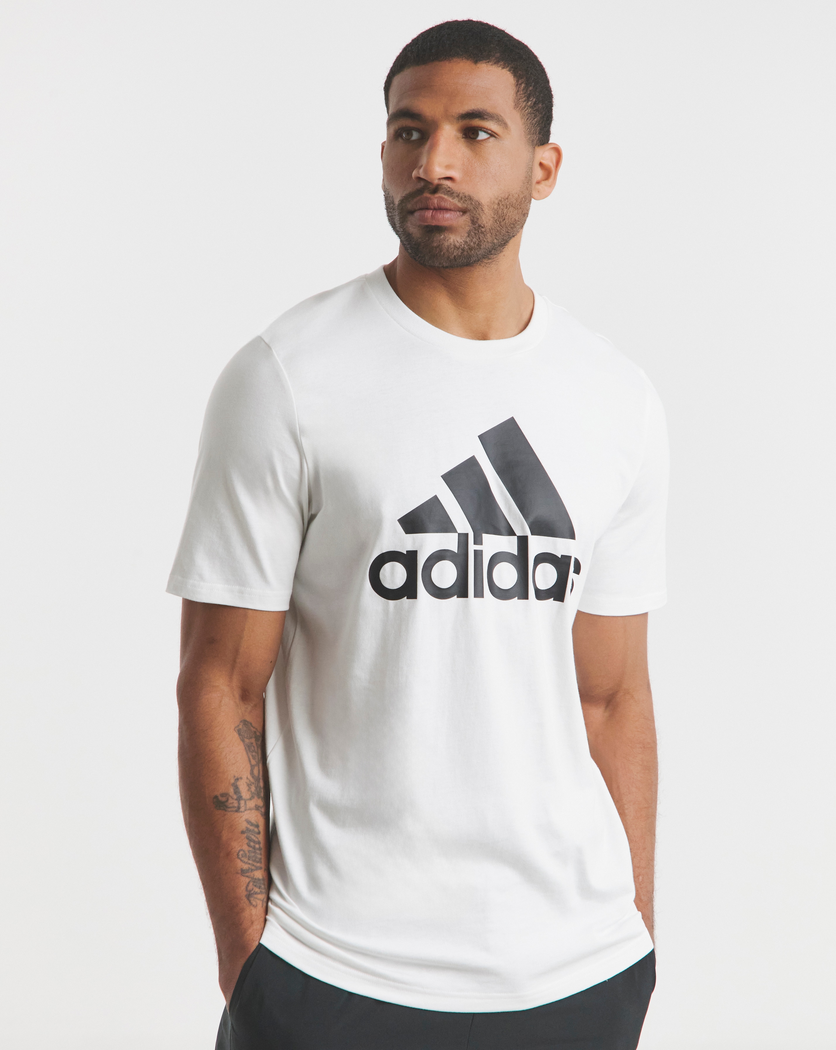 adidas Essentials Logo T-Shirt